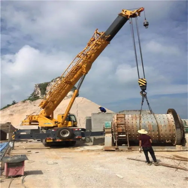 洪雅吊车的运输费用是否包含在租赁费用中